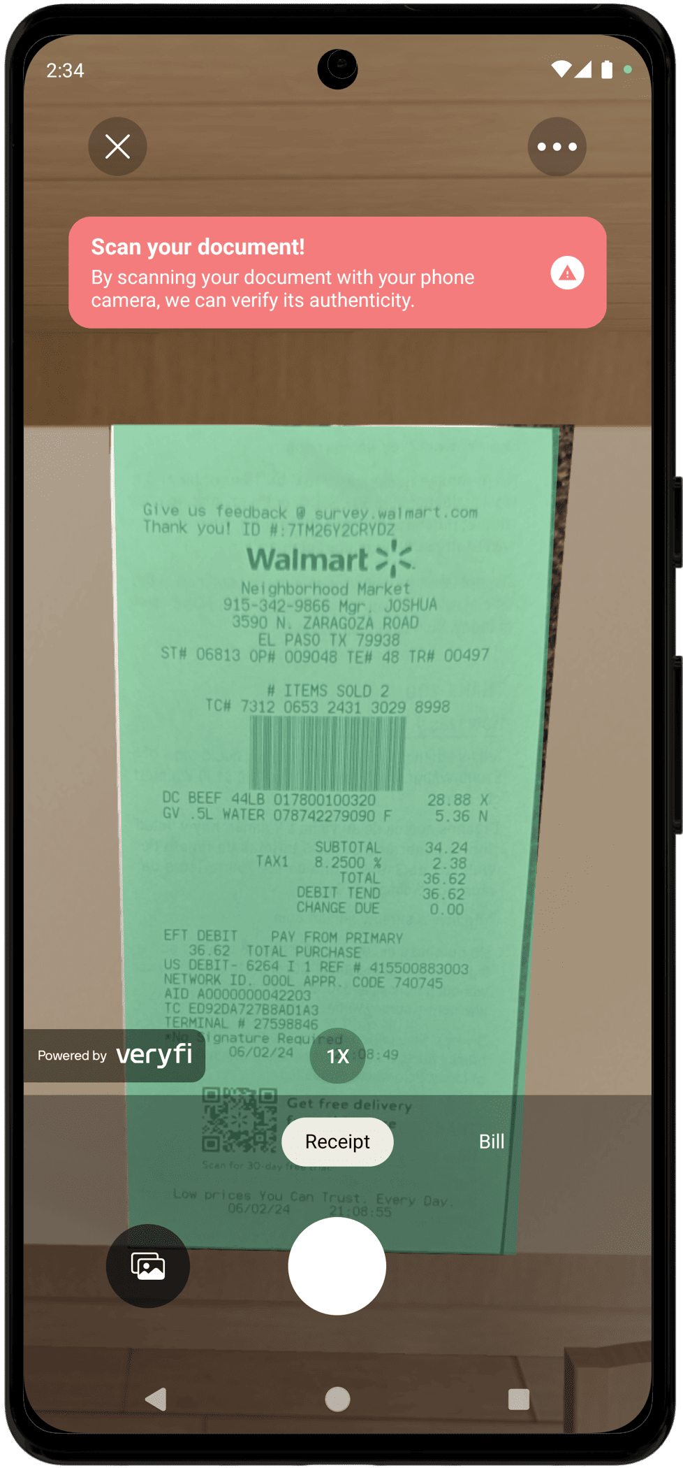 cameraInfoView banner on the camera screen (Android)